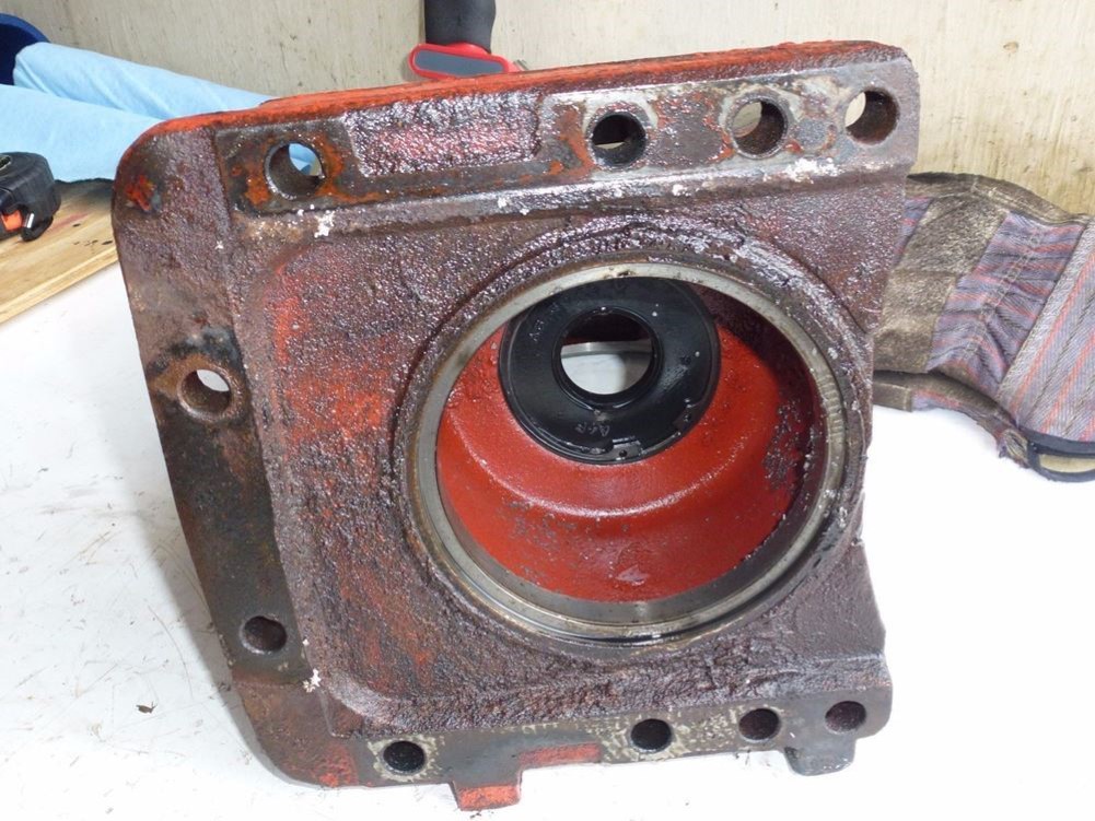 Eastern Triangle Enterprises LLC EStore. Gearbox Housing 56828300