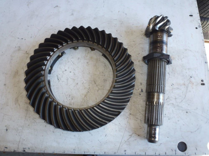 Picture of Differential Ring & Pinion Gear CH19800 John Deere 1450 1650 Tractor Bevel Drive