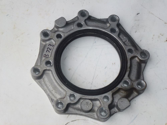 Picture of Main Bearing Cover to Kubota D662-E Diesel Engine