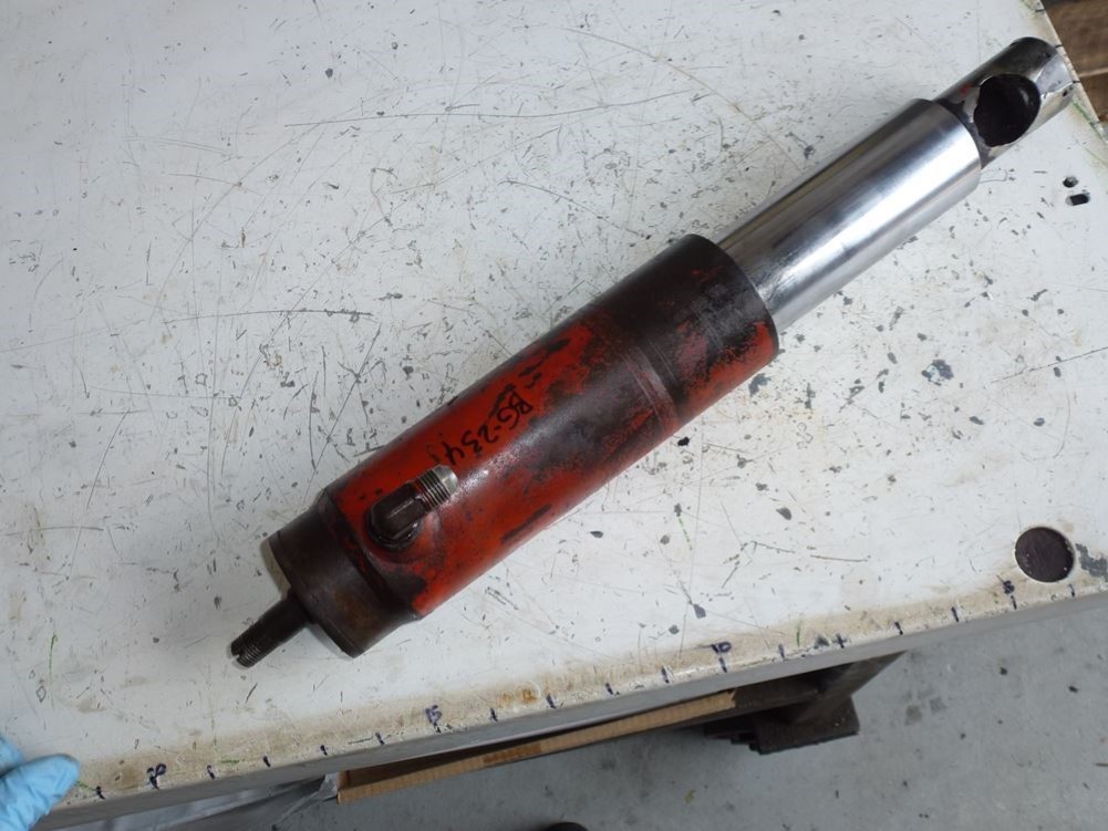 Eastern Triangle Enterprises LLC EStore. Hydraulic Steering Cylinder A36761 J I Case Tractor