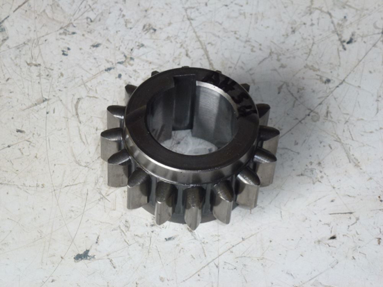 Picture of 16 Tooth Gear 1962026C1 Case IH 275 Compact Tractor