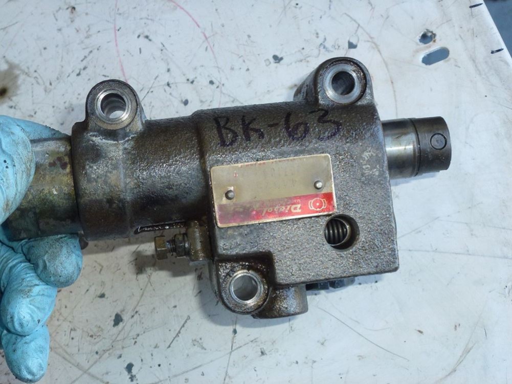 Eastern Triangle Enterprises LLC EStore. Rockshaft Control Valve