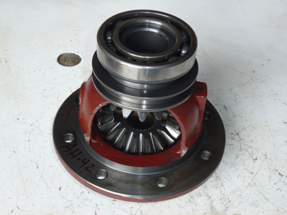 Picture of Differential Housing w/ Gears 1962053C1 Case IH 275 Compact Tractor MFD 1962039C 1962054C1 1962055C1
