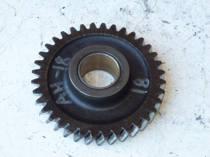 Picture of Timing Idler Gear 1962884C1 Case IH 275 Tractor Mitsubishi K3M Diesel Engine