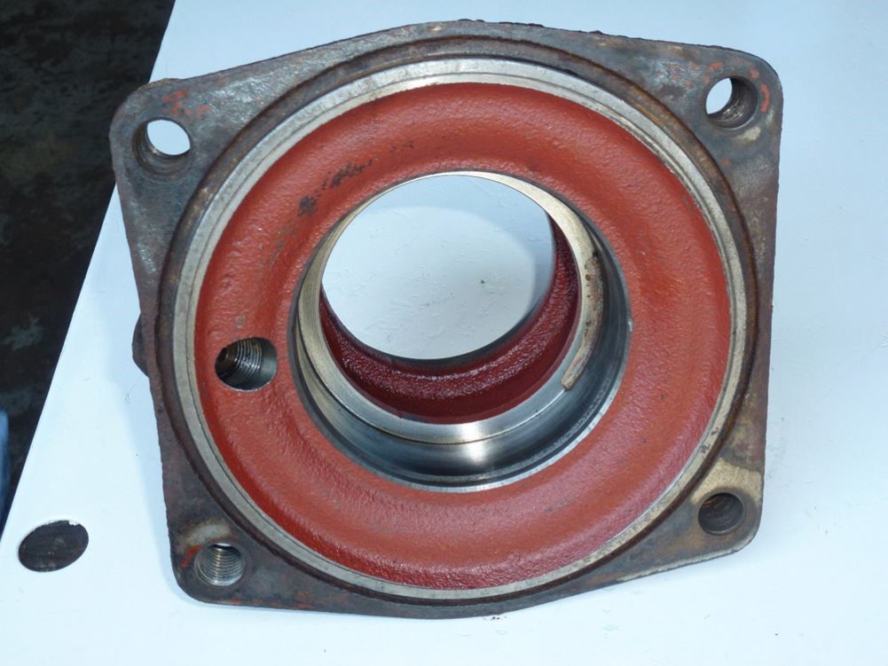 Eastern Triangle Enterprises LLC EStore. LH Inside Cutterbar Bearing Housing 55912600 Kuhn