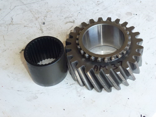 Picture of Transmission Third Shaft 24Tooth Gear 3C152-30200 Kubota M9960 Tractor