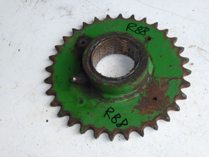 Picture of Auger Drive Sprocket AC1695E John Deere 972 15A 16A Rotary Silage Chopper