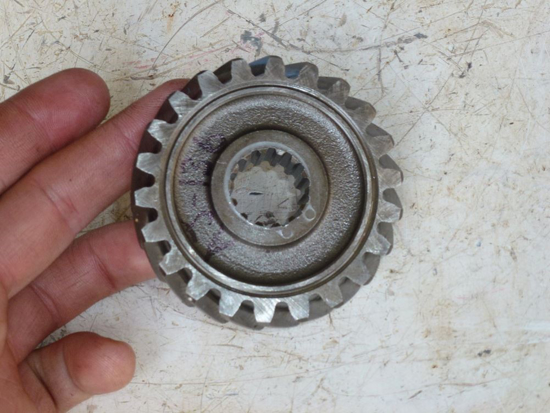 Picture of Kubota 6C090-13710 Gear 22T