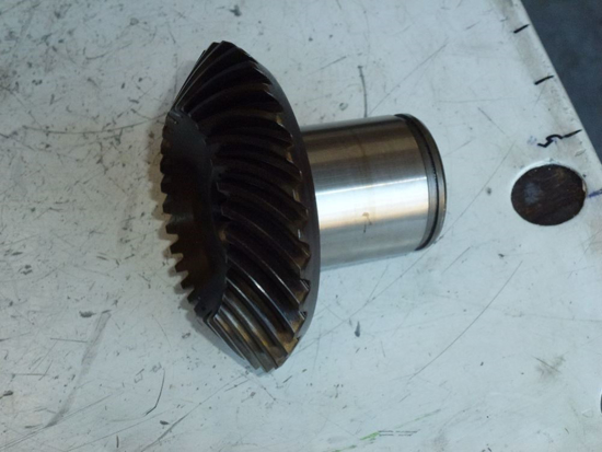Picture of Pump Drive Bevel Gear L155244 John Deere Tractor Pinion