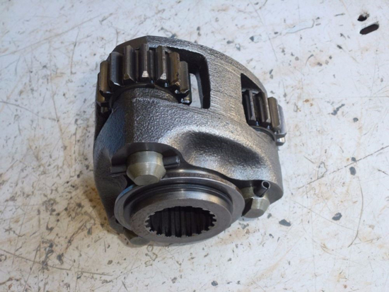 Picture of John Deere M803520 M805562 Planetary Pinion Carrier with Gears 1620 1600 Turbo Series II 955 Tractor