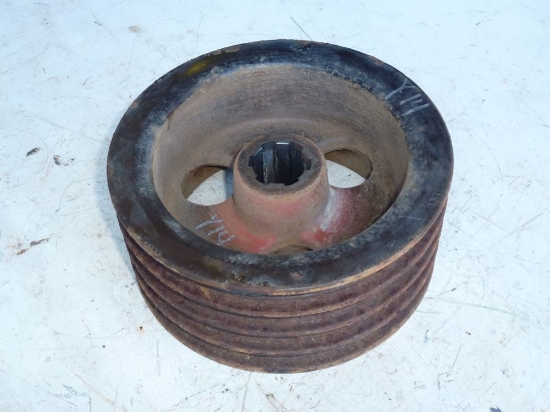 Picture of Gearbox Impeller Drive Pulley 56532300 Kuhn FC352G Disc Mower Conditioner 5653230N