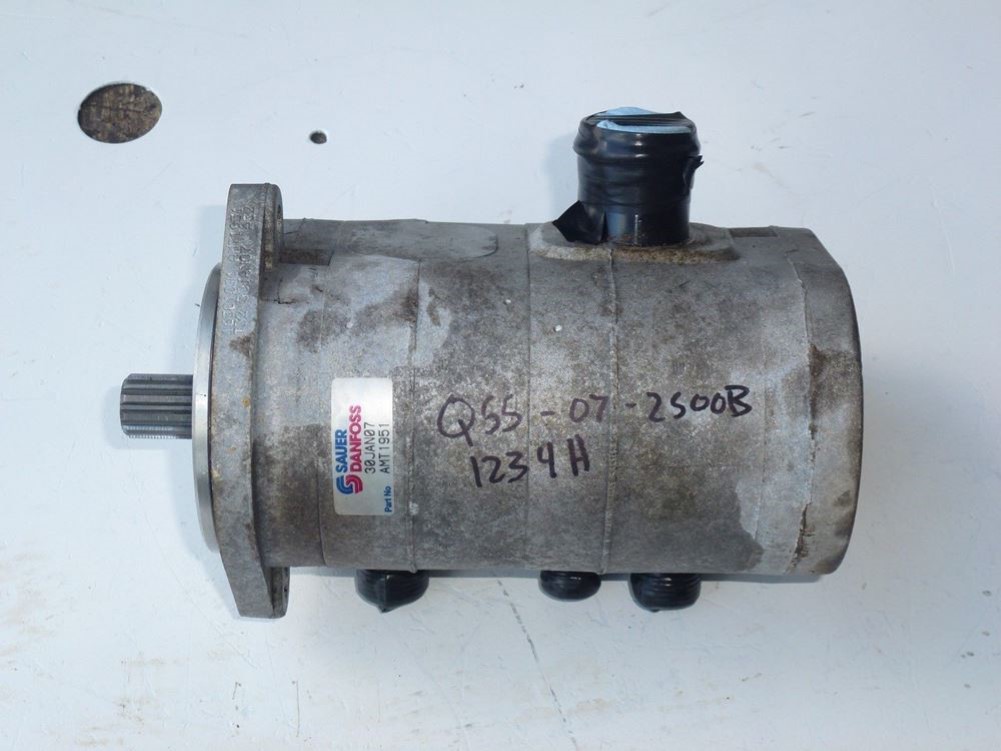 2003 John Deere 2500a Auxiliary Hydraulic Pump AMT1951 for sale online 
