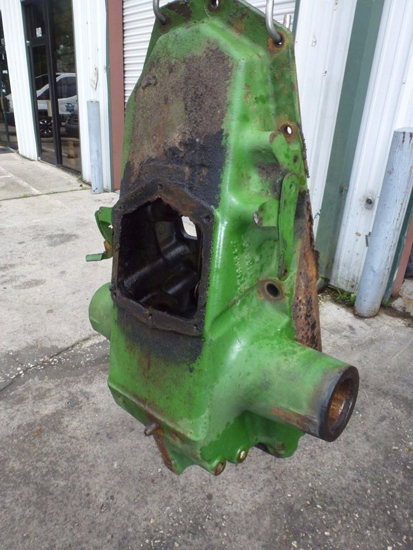 Picture of Rockshaft Housing T16554 T16679 John Deere Tractor