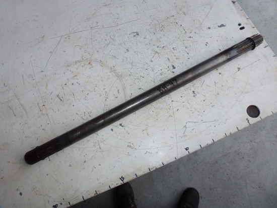 Picture of 4WD Axle Drive Shaft 6242681M1 Challenger MT285B Tractor Massey Ferguson 1547