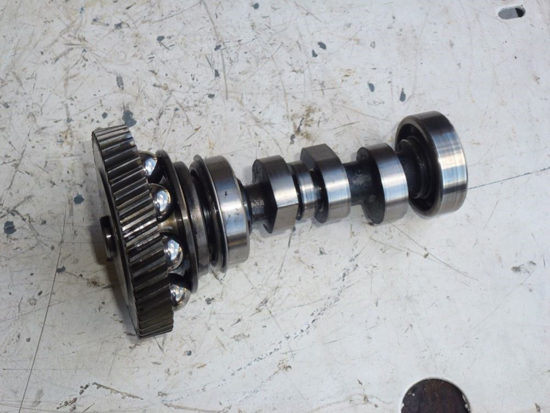 Picture of Fuel Pump Camshaft & Timing Gear Kubota D662 Diesel Engine Jacobsen 1900D Mower