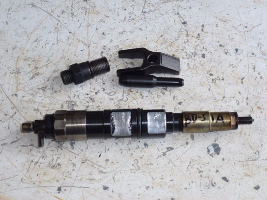 Picture of Fuel Injector RE529118 off 2010 John Deere 6068HF485 RE524382 RE546781 DZ100217