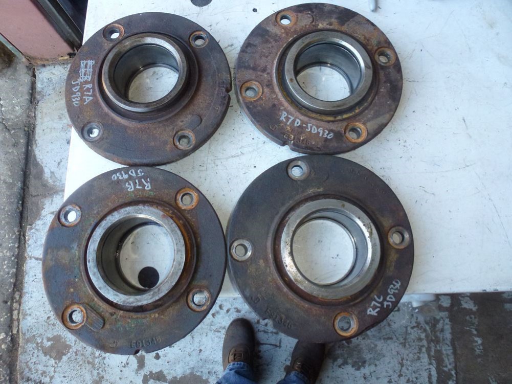 Eastern Triangle Enterprises LLC EStore. CutterBar Bearing Housing E91346 John Deere 930 920