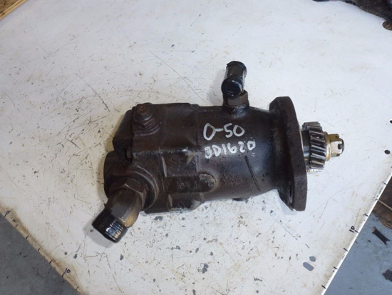 Picture of Hydraulic Drive Motor AM129227 John Deere 1600 Turbo 1600 Series II 1620 Mower