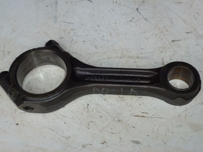 Picture of Connecting Rod AR86980 John Deere Tractor Engine R58882 R66922