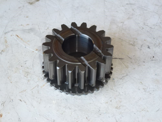 Picture of Shuttle Shaft Gear 18T TD020-62522 Kubota Tractor