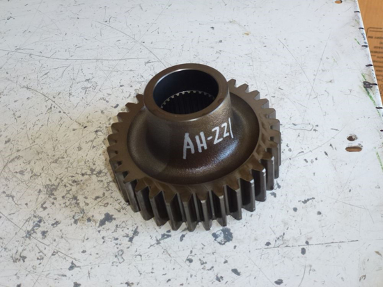 Picture of Transmission Shaft Parking Gear 3C151-41130 33T Kubota Tractor