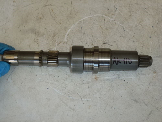 Picture of Transmission Pump Motor Shaft 75-0440 Toro 5200D 5400D 5500D Mower Reelmaster