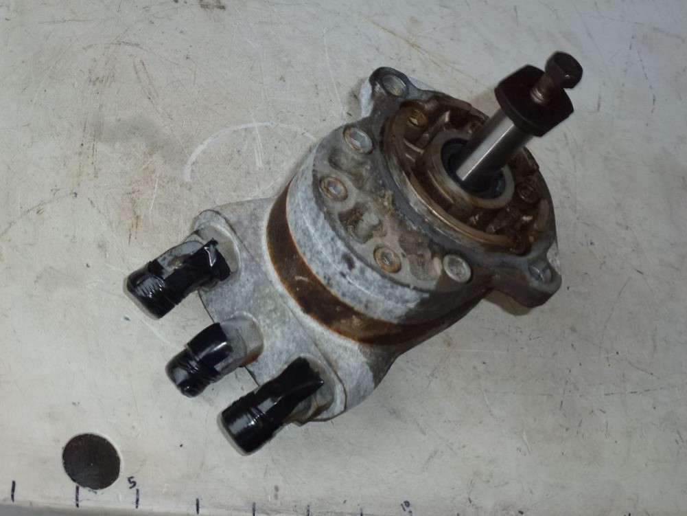 Eastern Triangle Enterprises LLC EStore. Hydraulic Rotary Deck Motor TCA14335 John Deere 3245C