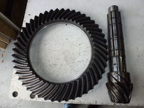 Picture of Differential Ring and Pinion Gears AR94183 John Deere Tractor R71557 R33062