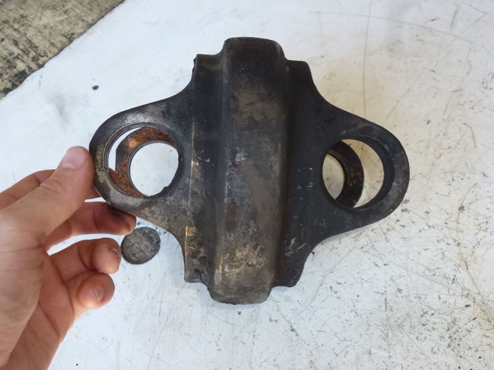 Eastern Triangle Enterprises LLC EStore. CV U Joint Housing E83139 John Deere 920 930 925 935