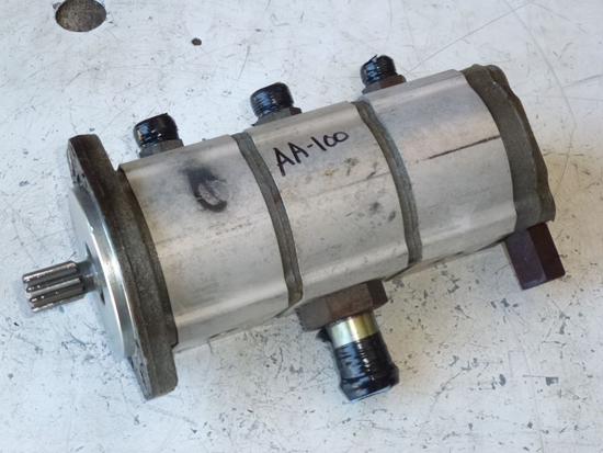 Picture of Hydraulic Gear Reel Pump 98-9796 Toro 5200D 5400D Mower 107-2380