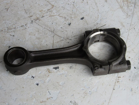 Picture of Kubota V1505-E V1305-E D1105 Connecting Rod Ransomes Jacobsen 2500833