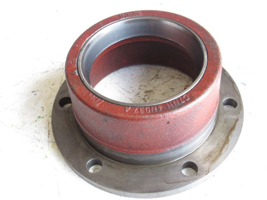 Picture of Ford C7NN4N041A LH Left Rear Axle Differential Bearing Support Housing Quill C7NN4N037A 8600 Tractor