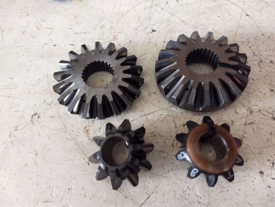 Picture of Agco Allis 72229971 Differential Planetary Gear Set 5670 Tractor White Massey Ferguson Chalmers