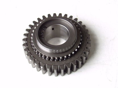 Picture of Kubota TA040-62620 Range Shaft Gear 33T to Tractor