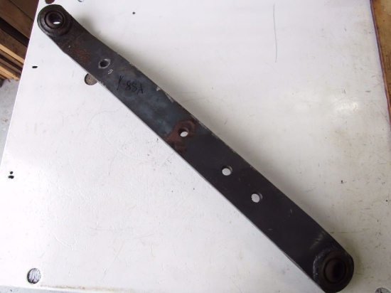 Picture of Kubota 35060-71310 Lower Lift Link Draft Arm to Tractor 32420-71310
