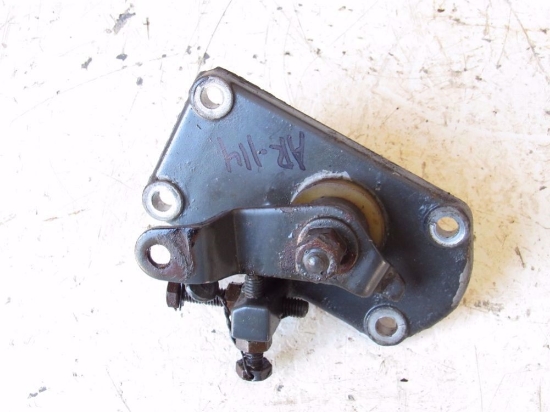 Picture of Kubota 15601-56020 15521-57115 Speed Control Plate & Governor Lever F2803 Engine M4700 Tractor