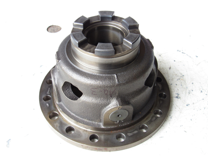 Picture of Kubota 3G900-32712 Differential Case Housing to Tractor 33740-32712 3G90032712 3374032712