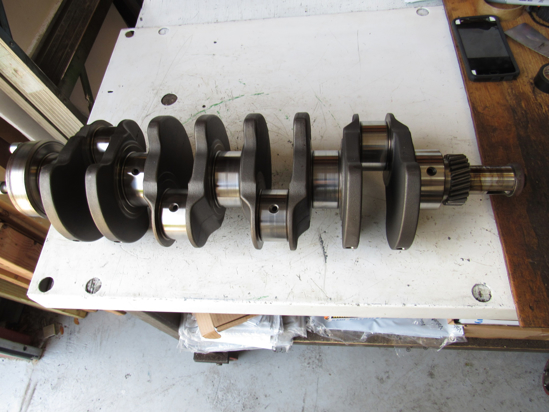 Picture of John Deere RE65224 R97926 Crankshaft 4039 Engine R121018
