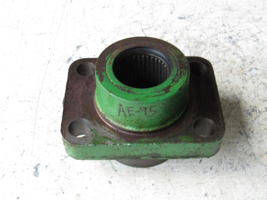 Picture of Wobble Box Bearing Housing AE35152 AE28563 John Deere 1207 1217 1219 1209 Mower