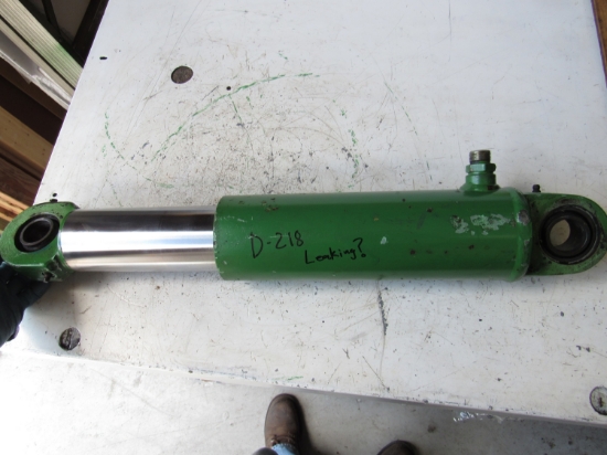 Picture of John Deere AL213020 AL110593 AL80703 (probably need seals) Rockshaft 3 Point Lift Hydraulic Cylinder