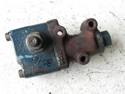 Picture of Kubota 37300-41100 Draft Control Valve 37300-41110 37300-41130