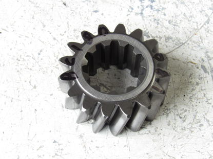 Picture of Kubota 32530-25260 PTO Gear 16T