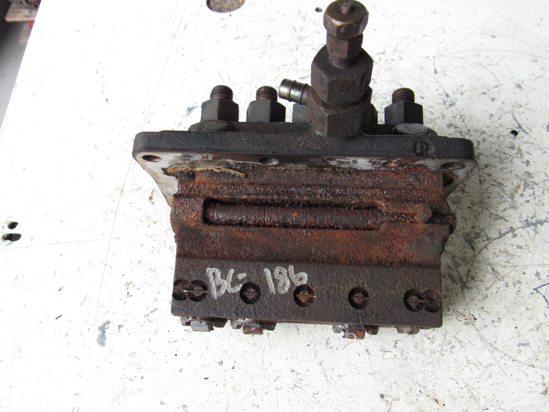 Picture of Kubota 17381-51010 Fuel Injection Pump FOR PARTS F2302 Engine