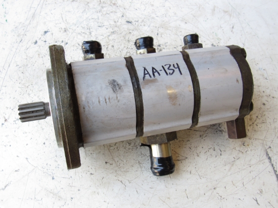 Picture of Toro 93-1376 Hydraulic Gear Pump 5300D Reelmaster