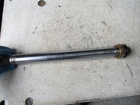 Picture of Allis Chalmers 72090267 72090270 72090275 Hydraulic Steering Cylinder Rod Pipe Piston 5040 Tractor Agco AC 72090551