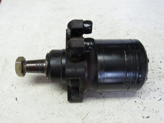 Picture of Toro 114-8858 Hydraulic Drive Wheel Motor 5410 5510 5610 Reelmaster Mower 133-2950 120-6265