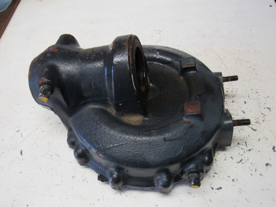 Picture of Massey Ferguson 3705383M91 RH Right Front 4WD Axle Final Drive Case Housing 1160 Tractor