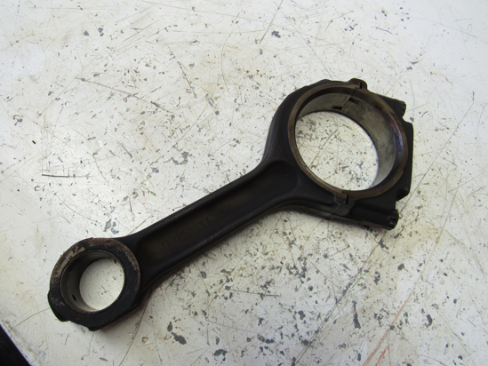 Picture of John Deere AR63023 Connecting Rod R54617