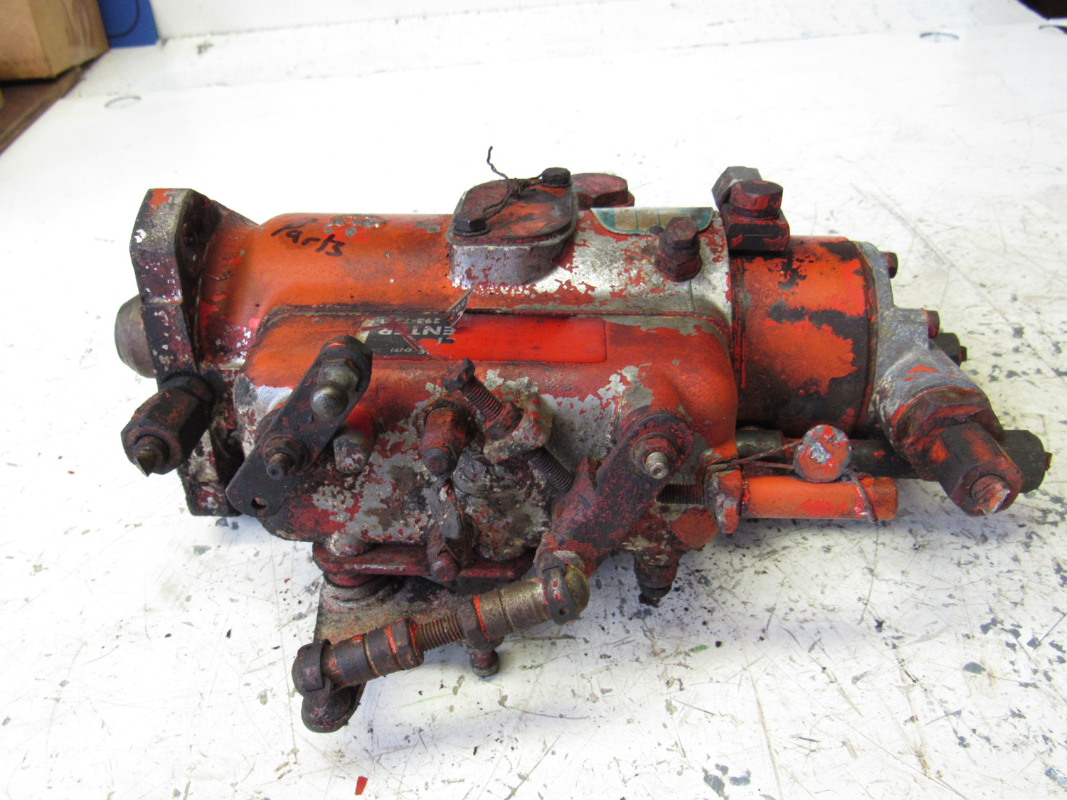 Eastern Triangle Enterprises LLC EStore. Case IH David Brown K957150