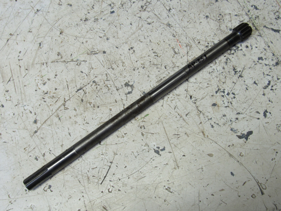 Picture of JI Case IH David Brown K954048 Oil Pump Drive Spindle Shaft